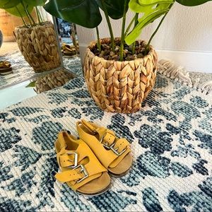 ZARA kids sandals Size EU 22